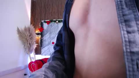 oliver_avella online show from January 6, 5:19 am