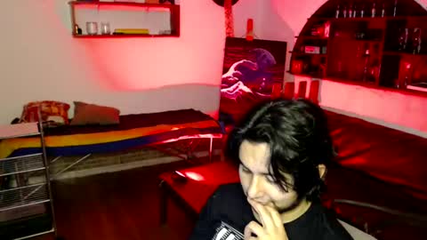 oliver_laid_2023 online show from October 18, 7:12 am