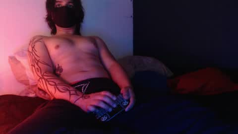 oliver_laid_2023 online show from January 5, 6:24 am