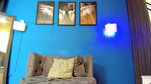 Snapshot of oliver_mr_ chatting on September 13, 7:49 pm oliver mr online show from September 13, 7:49 pm