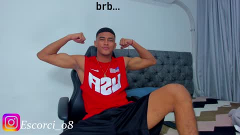 oliver_smith_2 online show from January 28, 5:35 pm