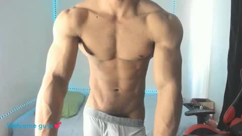 oliver thompsson online show from January 8, 7:09 pm