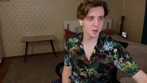 Oliver Evans online show from December 7, 12:57 am