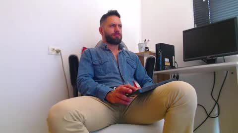 oliver online show from February 26, 5:38 pm