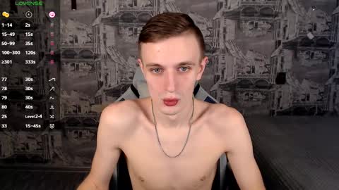 Snapshot of oliverfresh chatting on February 12, 9:10 am Oliver online show from February 12, 9:10 am