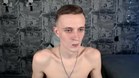 Snapshot of oliverfresh chatting on February 19, 9:06 am Oliver online show from February 19, 9:06 am