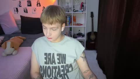 Snapshot of olivertasty chatting on September 30, 1:21 pm oliver online show from September 30, 1:21 pm
