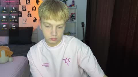 Snapshot of olivertasty chatting on October 12, 10:41 am oliver online show from October 12, 10:41 am