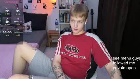 Snapshot of olivertasty chatting on October 1, 3:55 pm oliver online show from October 1, 3:55 pm