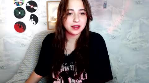 Snapshot of olivia_defo chatting on September 24, 1:51 pm olivia_defo online show from September 24, 1:51 pm