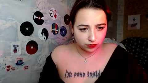 Snapshot of olivia_defo chatting on September 19, 1:15 pm olivia_defo online show from September 19, 1:15 pm