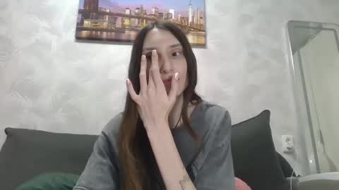 Snapshot of olivia_dream1 chatting on February 13, 10:33 pm Olivia online show from February 13, 10:33 pm