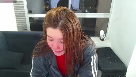 Snapshot of olivia_martine chatting on January 26, 6:49 am olivia_martine online show from January 26, 6:49 am
