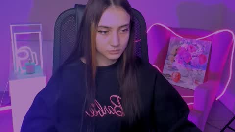 Snapshot of olivia_norton_ chatting on October 11, 12:43 pm olivia_norton_ online show from October 11, 12:43 pm