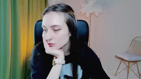 Snapshot of olivia_norton_ chatting on September 17, 1:25 pm olivia_norton_ online show from September 17, 1:25 pm