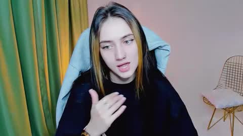 Snapshot of olivia_norton_ chatting on September 14, 9:22 am olivia_norton_ online show from September 14, 9:22 am