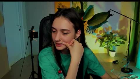 Snapshot of olivia_norton_ chatting on September 22, 1:59 pm olivia_norton_ online show from September 22, 1:59 pm