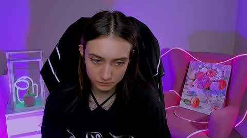 Snapshot of olivia_norton_ chatting on October 16, 3:00 pm olivia_norton_ online show from October 16, 3:00 pm