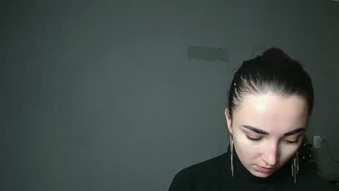 Olivia online show from February 2, 7:32 pm