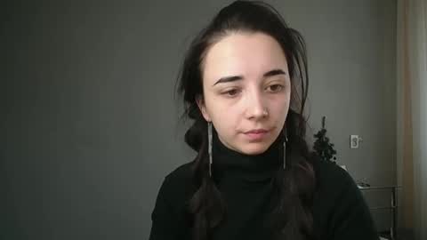 Olivia online show from February 17, 1:22 pm