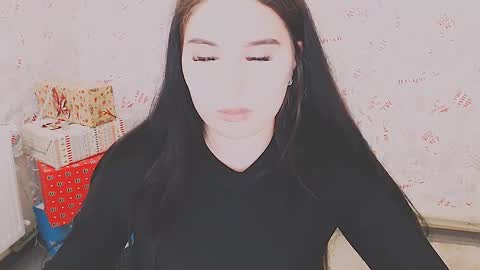 Snapshot of olivia_red_ chatting on February 13, 2:09 pm Olivia online show from February 13, 2:09 pm