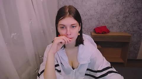 Snapshot of olivia_red_ chatting on January 27, 1:41 pm Olivia online show from January 27, 1:41 pm