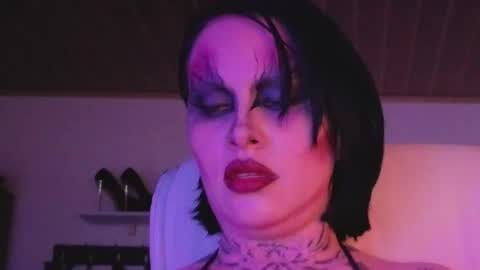   online show from September 28, 5:33 pm