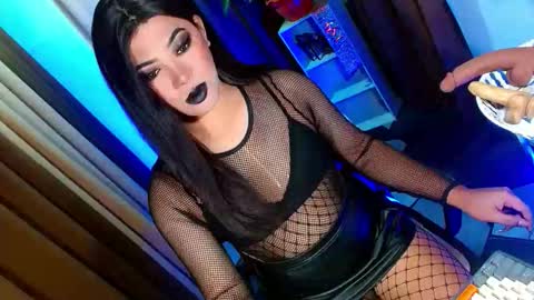 Snapshot of olivia_the_temptress27 chatting on September 15, 8:49 am Miss OLIVIA online show from September 15, 8:49 am