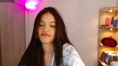 Olivia Bram online show from April 16, 9:26 pm