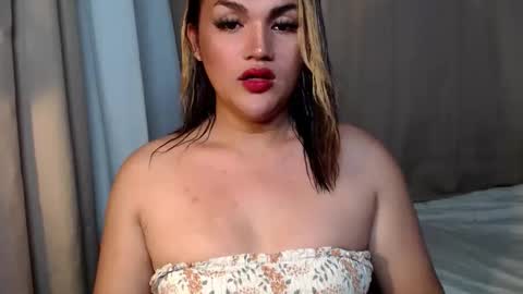 oliviahot22 online show from September 20, 8:28 am