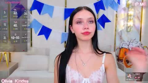 Snapshot of oliviakindes chatting on October 4, 5:11 pm Olivia online show from October 4, 5:11 pm