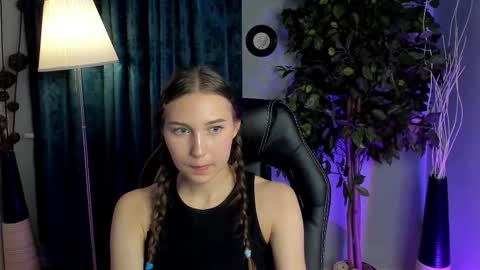 olivialangs online show from March 10, 3:27 pm