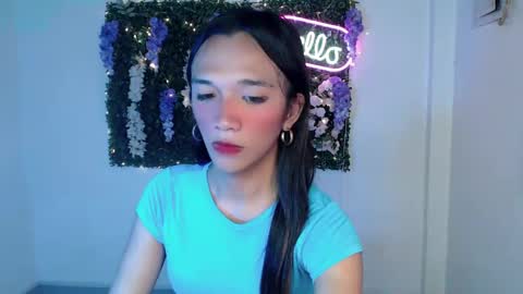 Snapshot of olivianiczxasshieerrraa6 chatting on January 8, 4:22 pm NICOLE online show from January 8, 4:22 pm