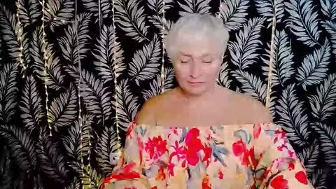 Kelly online show from October 18, 11:47 am