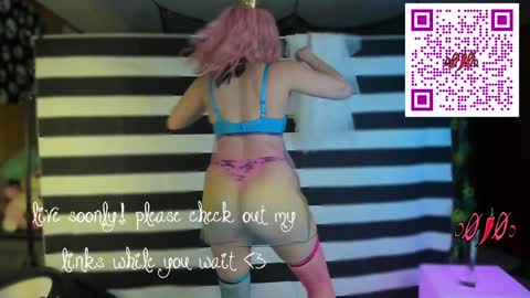 Olivia Owens online show from October 31, 3:51 am