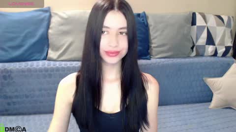 oliviarichi online show from April 8, 11:24 am