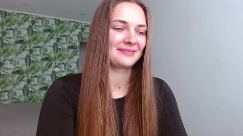 Snapshot of oliviashiny chatting on October 18, 6:50 am Olivia online show from October 18, 6:50 am