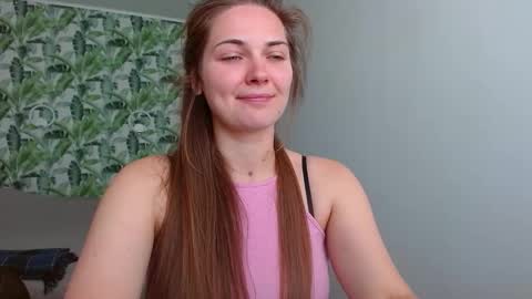 Snapshot of oliviashiny chatting on September 22, 5:55 am Olivia online show from September 22, 5:55 am