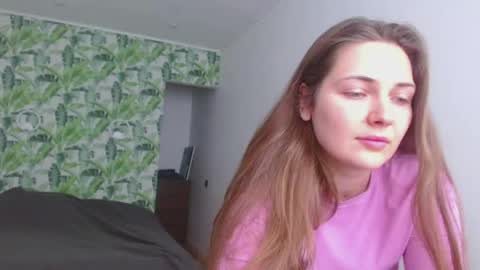 Olivia online show from April 18, 4:36 am