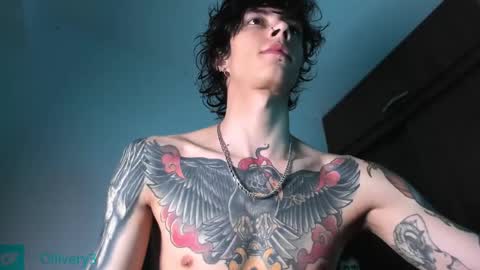 Snapshot of olliver___y chatting on February 28, 4:54 am online show from February 28, 4:54 am