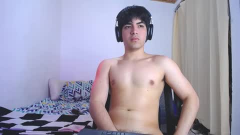 olliver_twink online show from February 6, 1:53 am