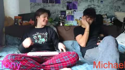 Tony online show from April 18, 8:38 am