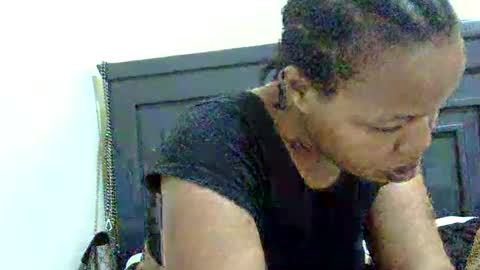 olumkende online show from April 19, 12:50 pm