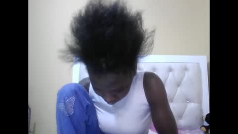 olwami4 online show from December 15, 1:56 am