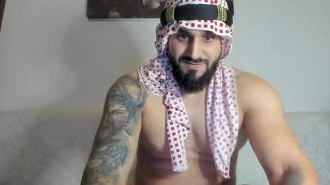 Snapshot of omar_xoxo chatting on September 23, 8:48 pm Omar online show from September 23, 8:48 pm
