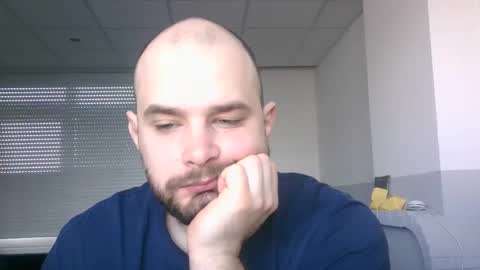 Snapshot of omgwhereim chatting on February 2, 11:29 am omgwhereim online show from February 2, 11:29 am