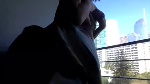 omilk online show from January 1, 6:16 pm