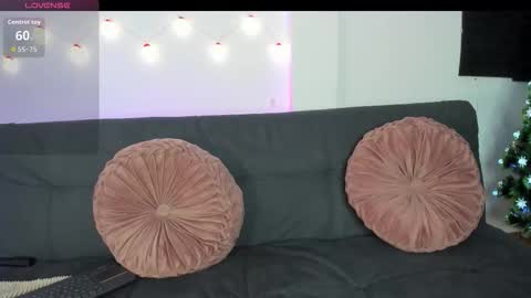 Violette online show from January 6, 2:04 am