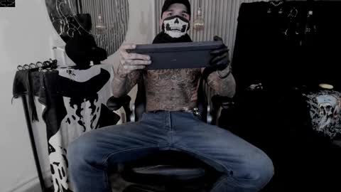     ... online show from November 14, 4:25 am