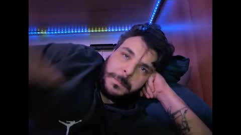 onecrew1 online show from February 10, 5:52 pm